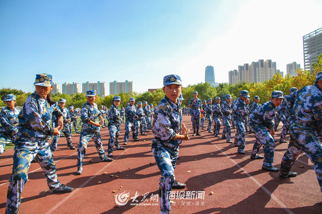 曲师大军训现场,这才是青春该有的模样!