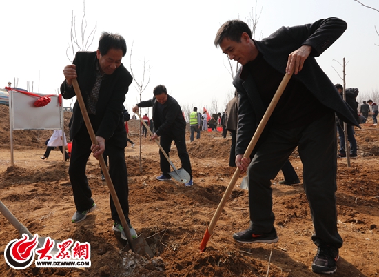 中国的农业人口_城镇化的账本 农业人口市民化人均成本13万(3)