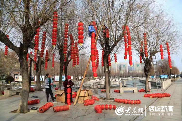 确保大家过一个喜庆祥和的春节,莒县园林处安排工作人员,在文