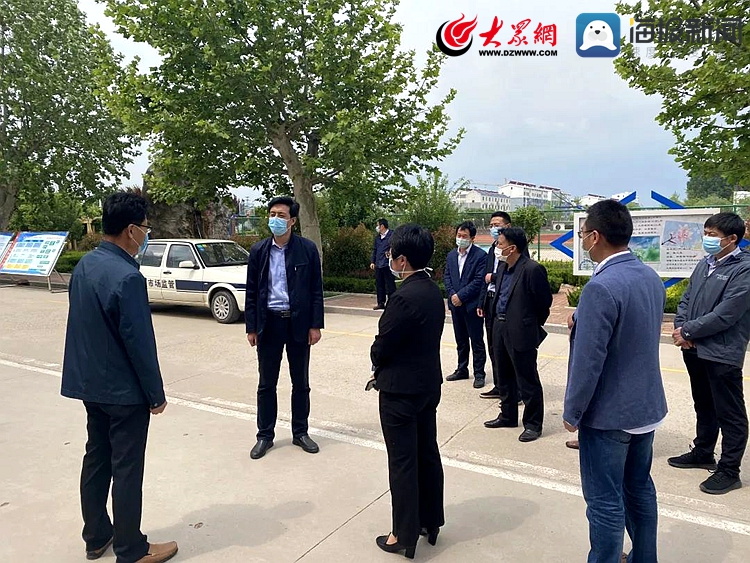 莒县阎庄镇党委副书记,镇长马超一行来阎庄初中检查指导学校复学复课
