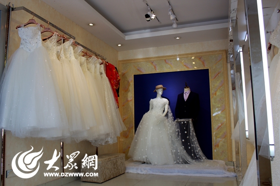 婚纱橱窗_婚纱橱窗展示(3)