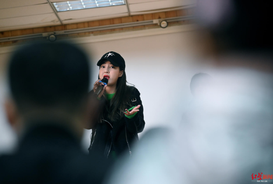 郭美美自曝狱友们对我很好奇 为创业变卖奢侈品