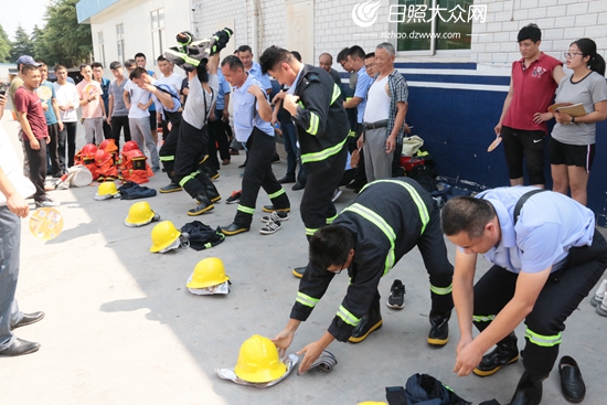 东港微型消防站以赛促练强技能