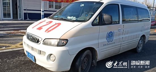 防疫一线救护车误锁开锁师傅举动暖人心